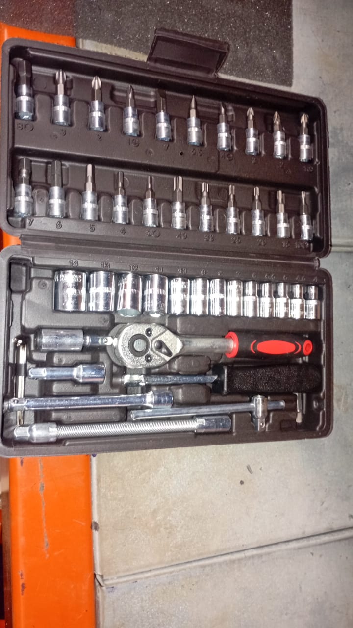 46pcs Metal 1 / 4 46pcs Metal 1 / 4
